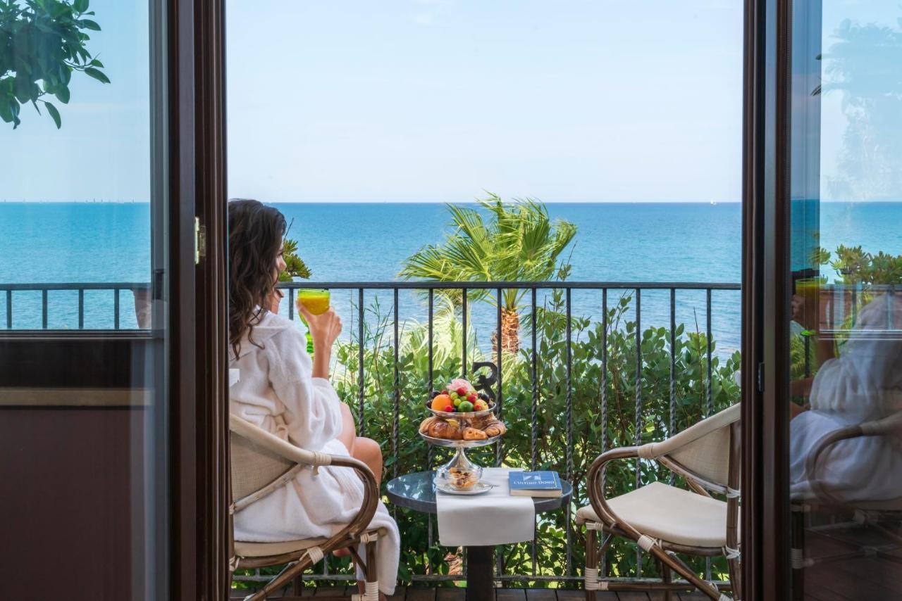 Hotel Lido Degli Scogli 4*